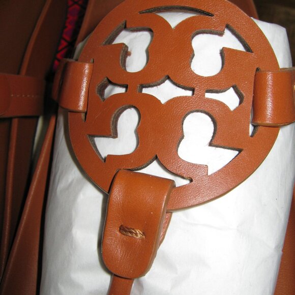 Tory Burch Miller Cloud NEW NEVER WORN. Size 8.5 - Aged Camello. - Picture 2 of 7